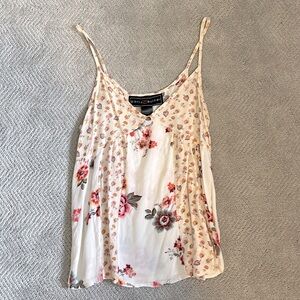 Polly & Esther Floral Tank Top (size m)